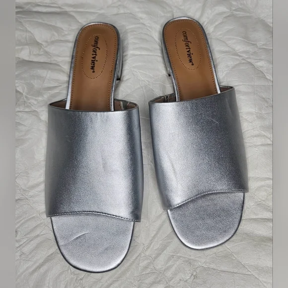 ❤️Comfortview Silver "Capri" Sandals Slides Size 12M Casual Shoes Cruise Slipon - Picture 5 of 8
